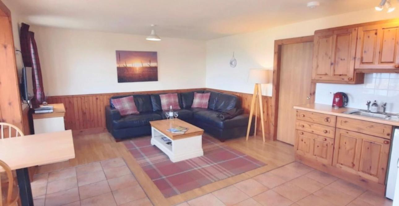 Dolphin View Cottages 2 Portmahomack Esterno foto