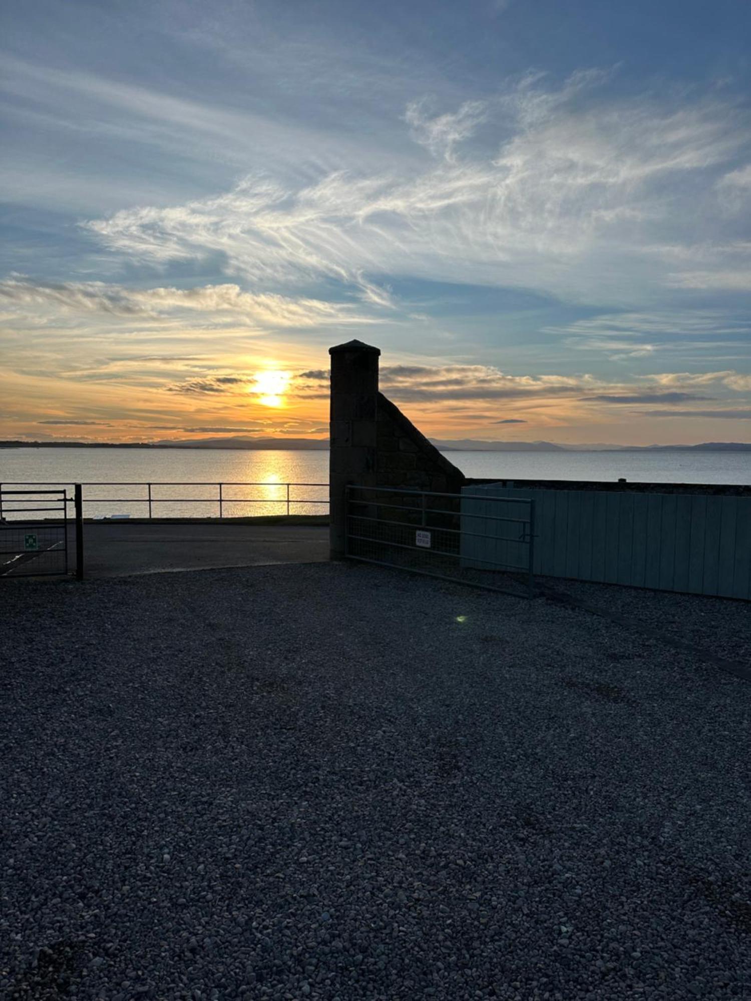 Dolphin View Cottages 2 Portmahomack Esterno foto