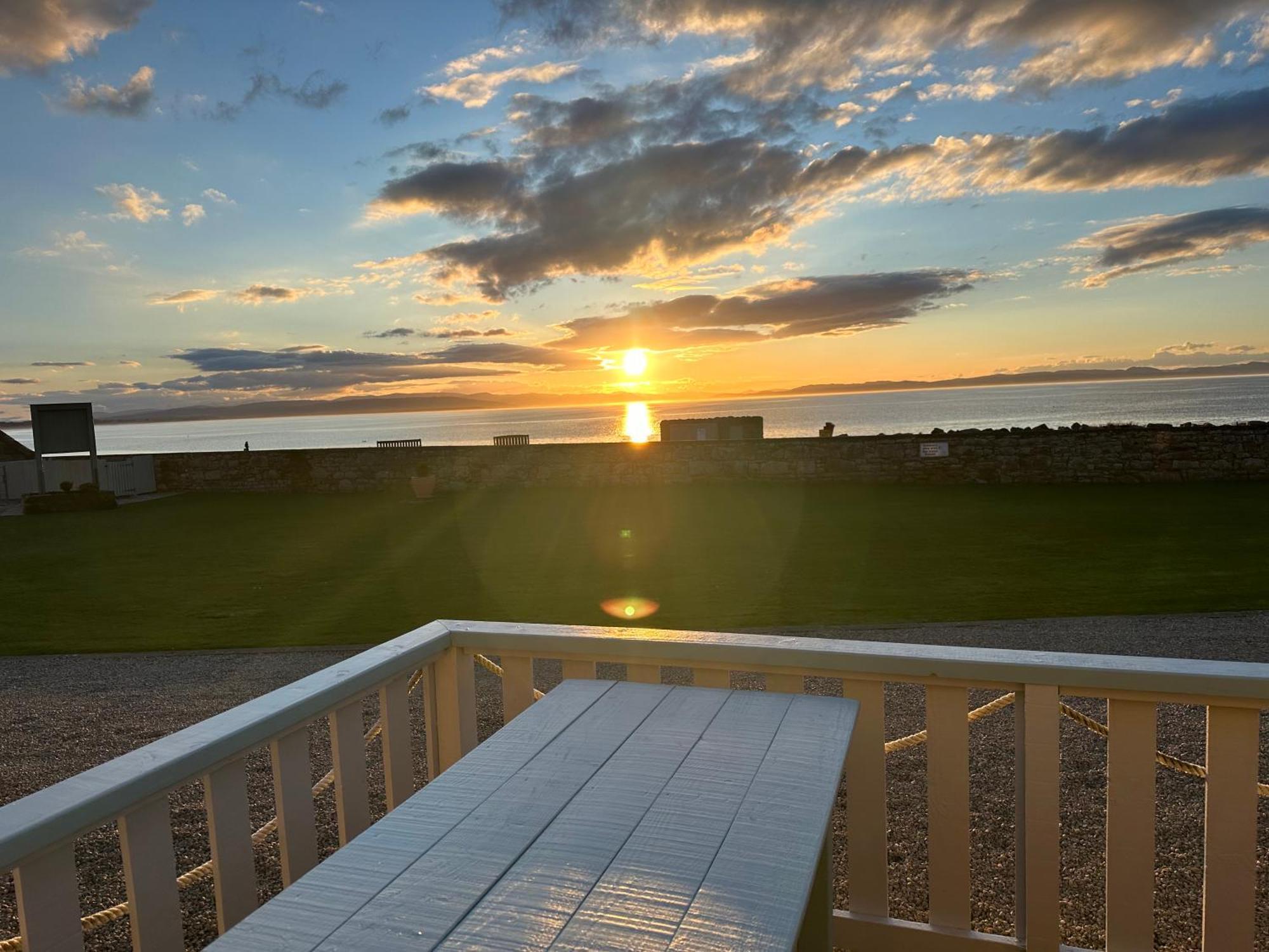Dolphin View Cottages 2 Portmahomack Esterno foto